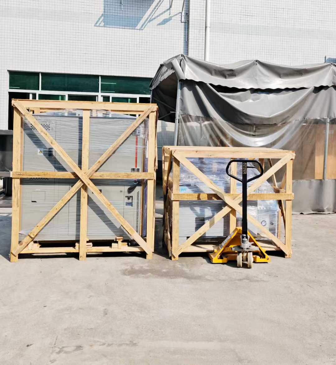 ?鹽霧試驗箱發(fā)貨江蘇南通客戶公司